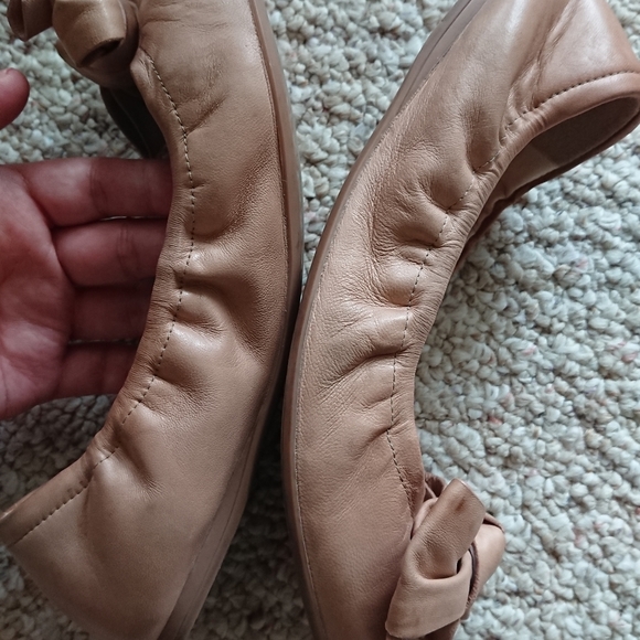 Prada Leather Logo sweet Bow Scrunch Ballet‎ Flat - in light pink - Picture 10 of 14